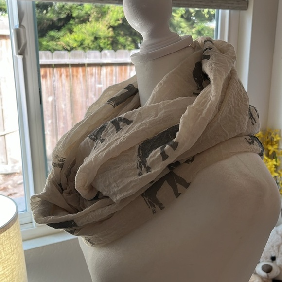 Elephant Patterned Wrap Circle Scarf Large Cream Black Flowy Cotton Linen - Picture 2 of 9